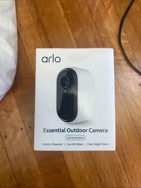 Arlo Essential Outdoor Camera (2nd Gen) - White